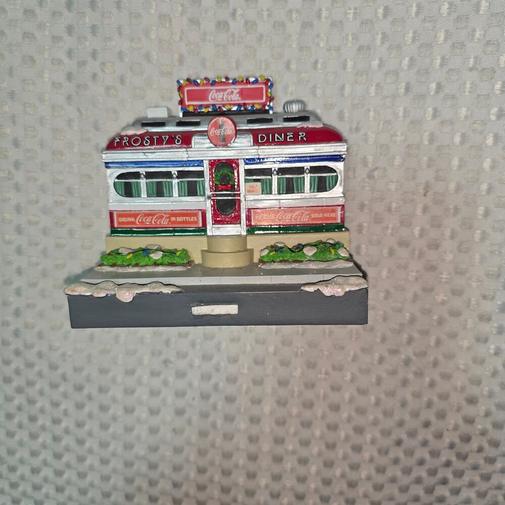 COCA COLA FROSTYS DINNER SHELF SITTER HOUSE
